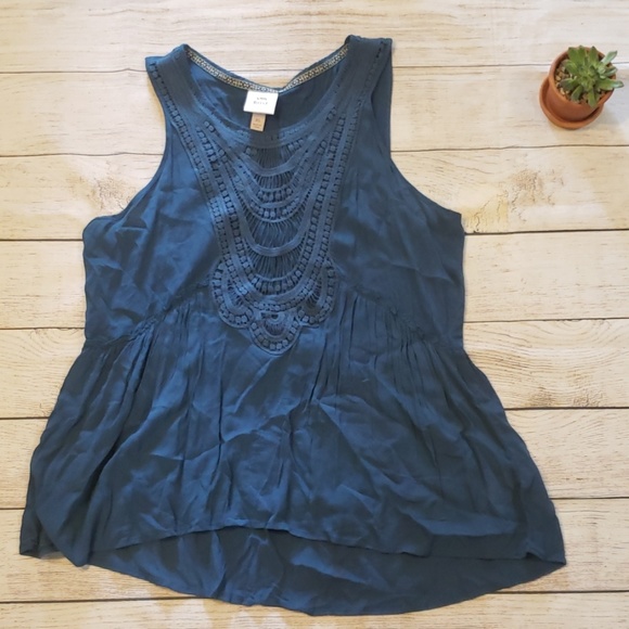 Knox Rose Tops - Teal crocheted tank top